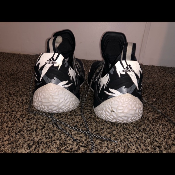 Harden 2 - Picture 3 of 3